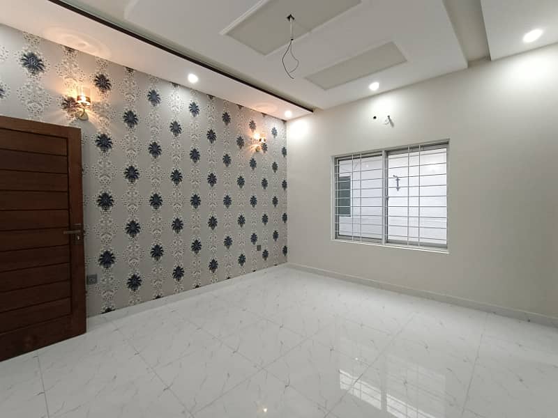 10 Marla Nasheman-e-Iqbal Housing Society Phase 1 for Sale Very Beautiful Luxury Brand New Spanish House Near Park, Commercial Market, Very Super Hot Location Easy Access Through Main Boulevard Road 35