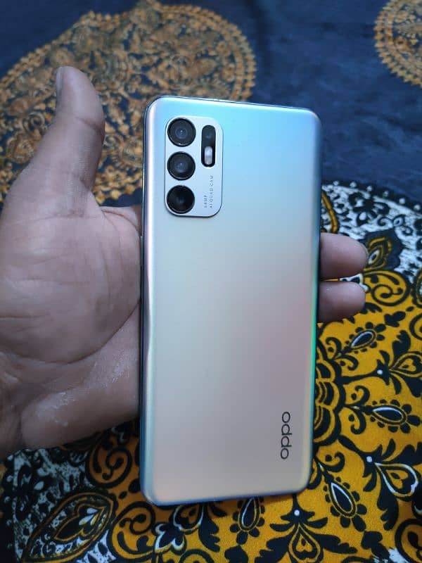 OPPO Reno 6. . . 8+4/128 8