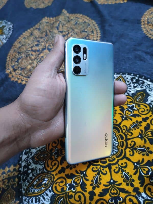 OPPO Reno 6. . . 8+4/128 9