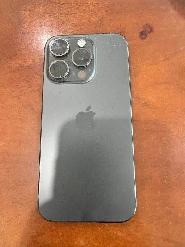 iPhone 15 pro 512GB 4