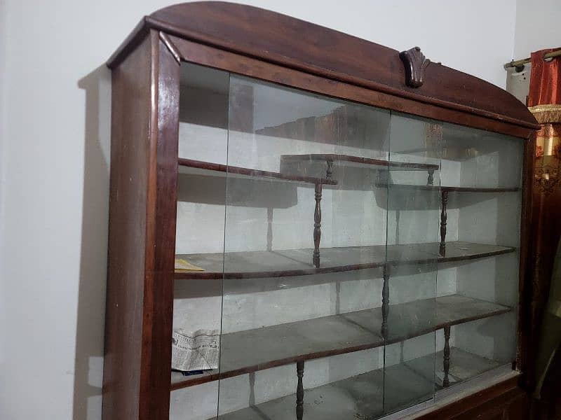 Showcase For Sale In Good Condition 0