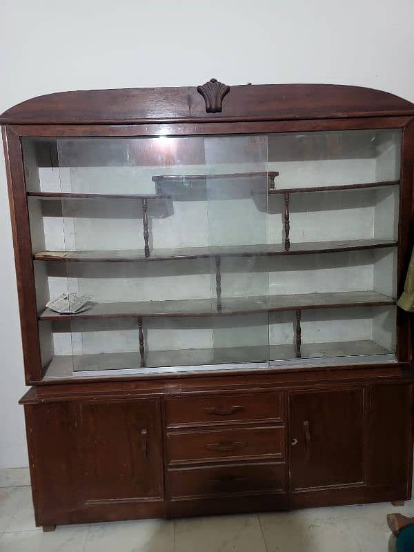 Showcase For Sale In Good Condition 5