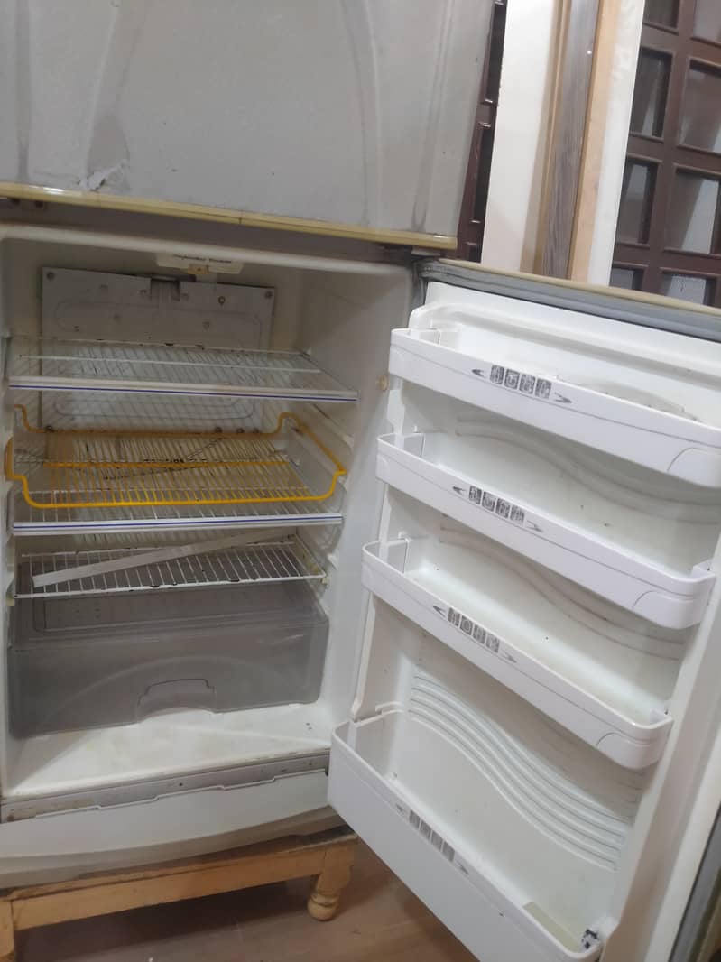 Dawlance fridge for sale 1