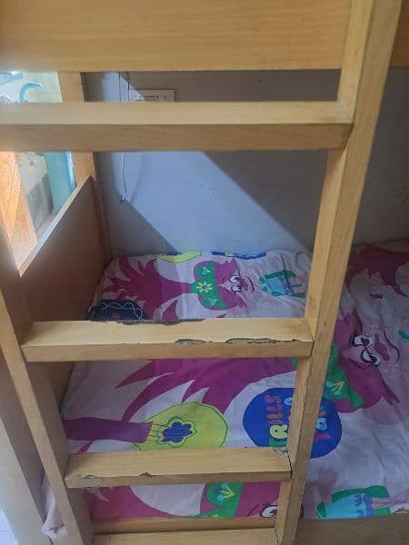 bunk bed 0