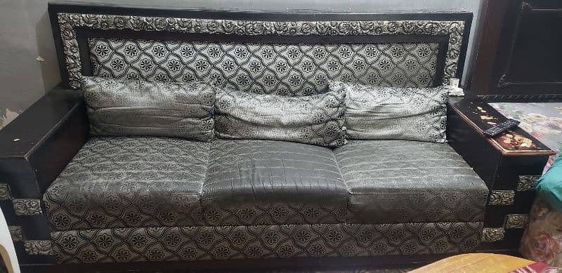 Sofa Set for Sale in used condition 1