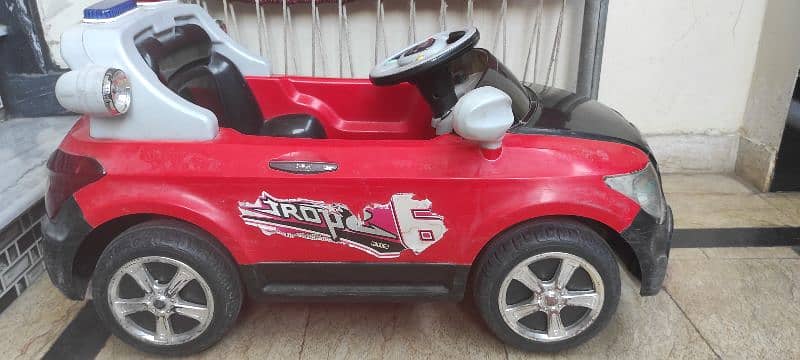 Kids Car and Bike in excellent condition (Battery needs to be replaced 1