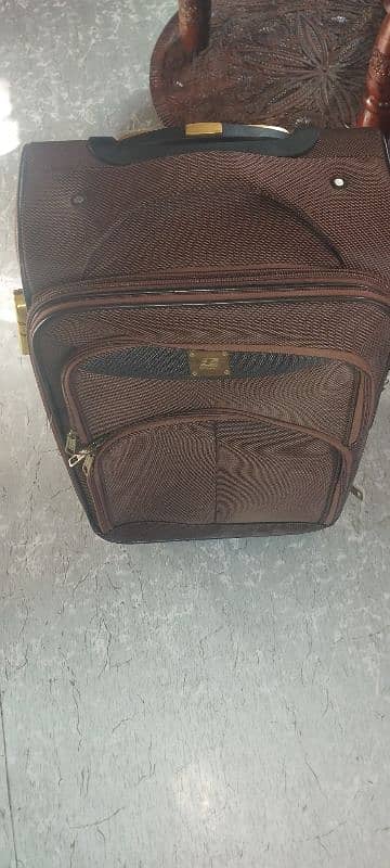 traveling bag new condition 2