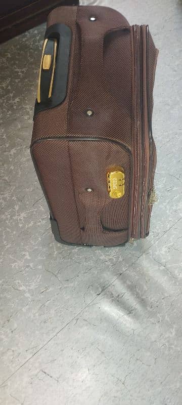 traveling bag new condition 4