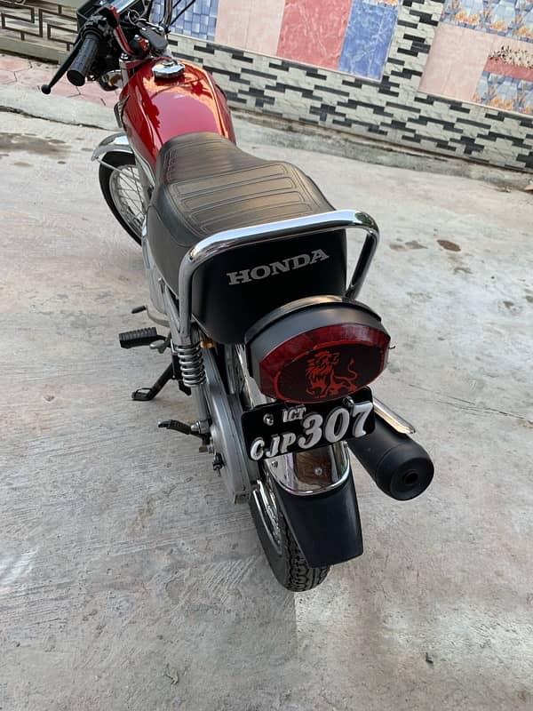 Honda CG125 special edition 5