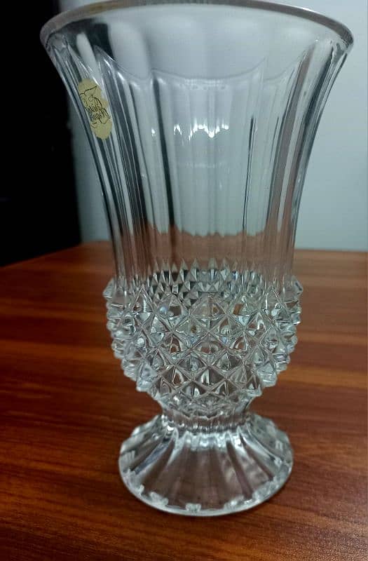 Imported and Very Beautiful  Diamond Cut Crystal Vase 4