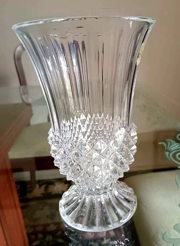 Imported and Very Beautiful  Diamond Cut Crystal Vase 7