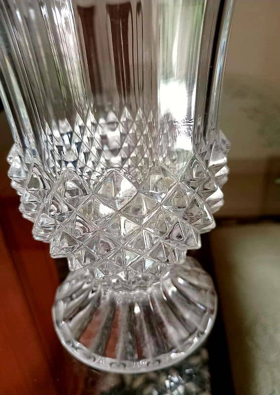 Imported and Very Beautiful  Diamond Cut Crystal Vase 11