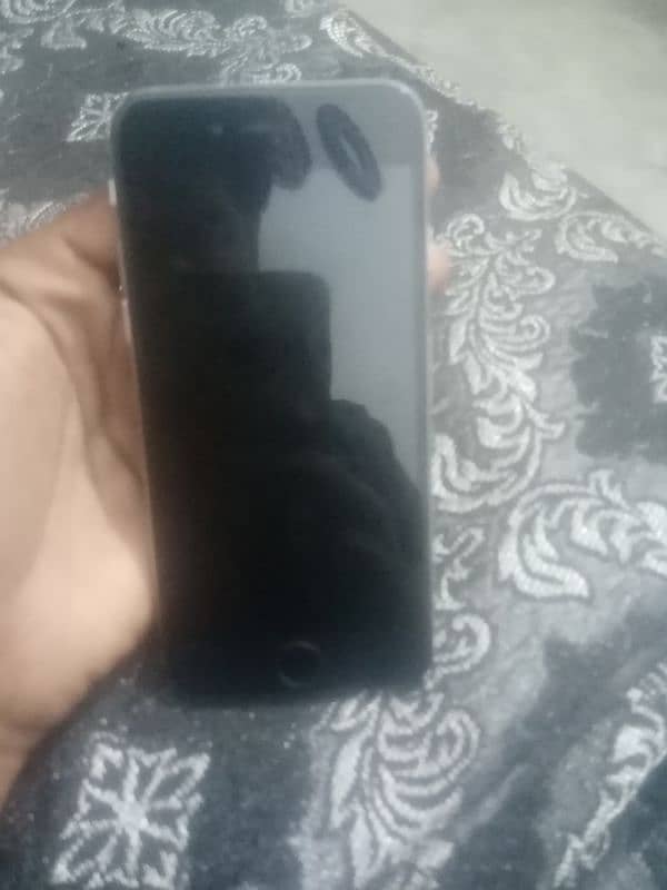 iPhone 6 non PTA 10 by 10 condition 3