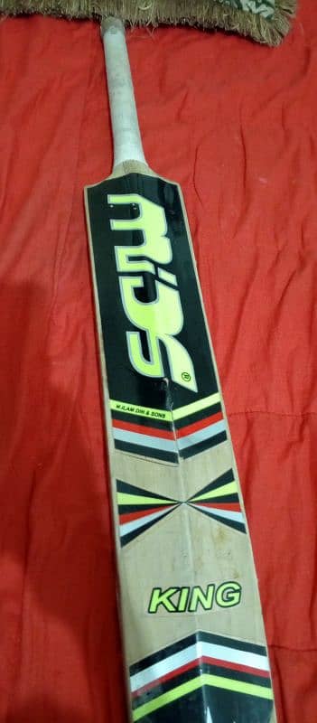 cricket bat 10 by10  condition 2