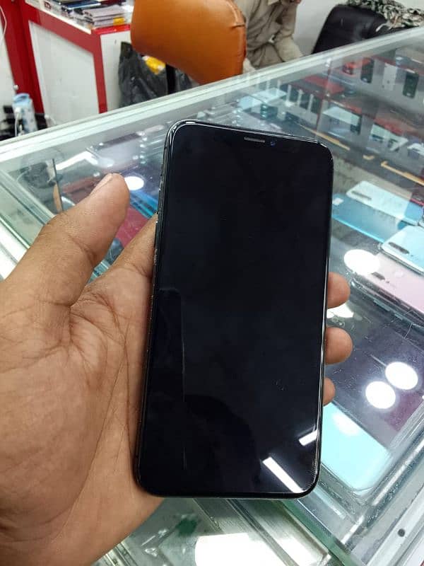 Iphone X (64 gb) non pta (whtsap: 03363494221) 5