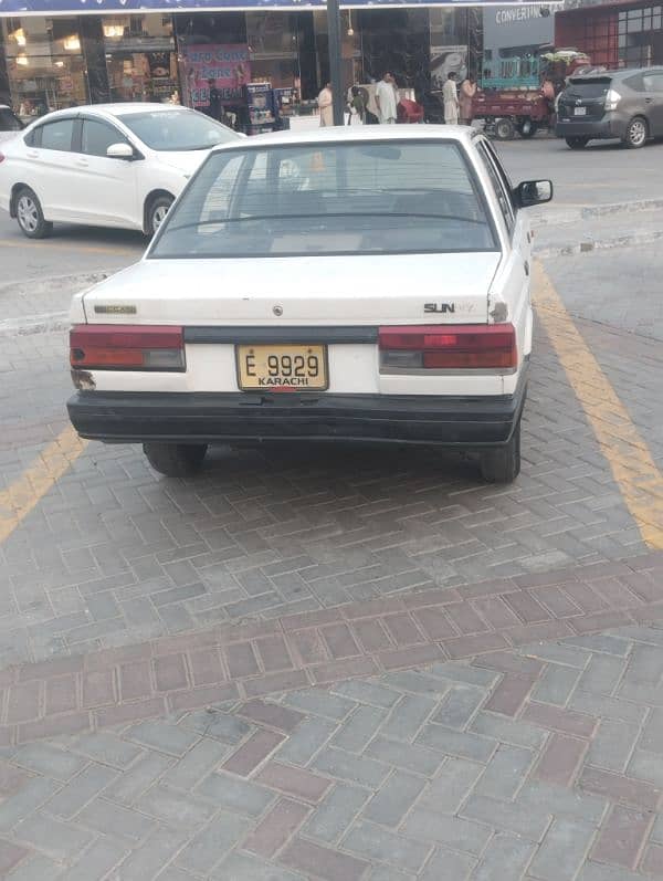 Nissan Sunny 1988 6