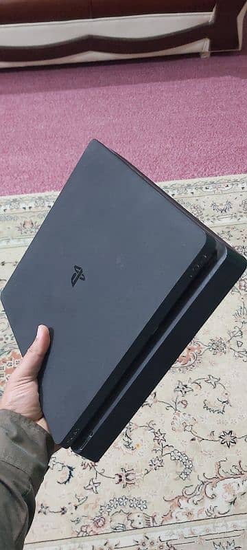 PS4 Slim 500 GB For Sale 3