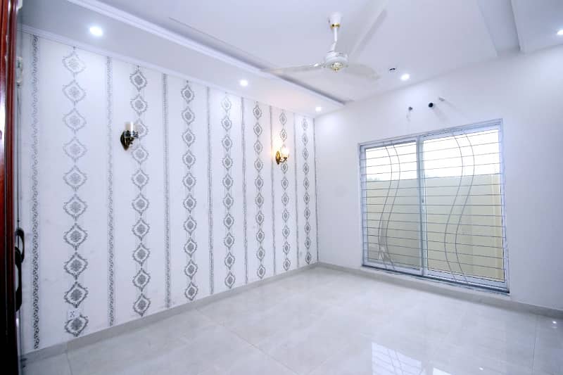 8Marla house Available for rent in Phase 3 DHA 12