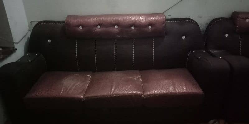 soffa set urgent sale 1