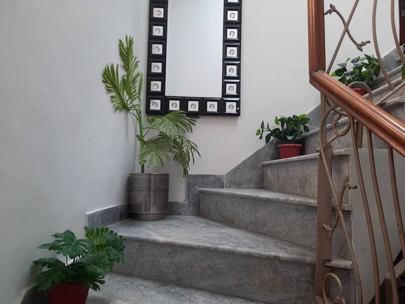 1 Kanal Beautiful Upper Portion With Separate Gate Available For Rent In G Block DHA Phase 5 Lahore 6