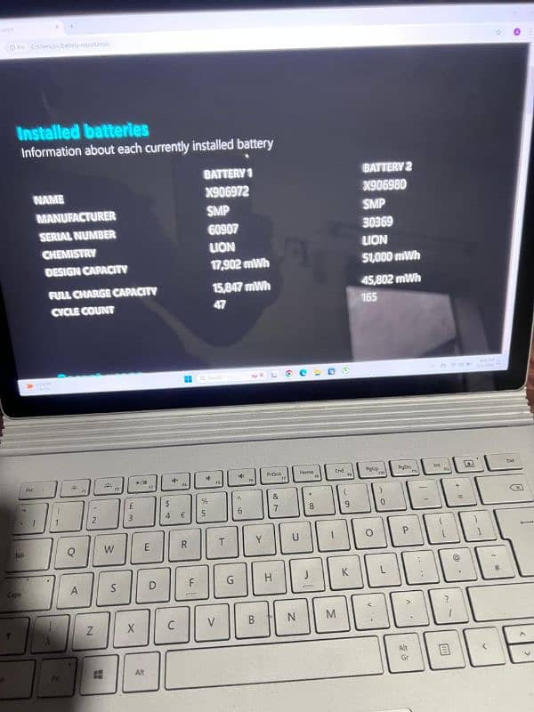 Surface Book i7 6th Gen, 1GB graphic Card 0