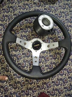 Momo Itlay Deep Dish steering wheel silver edition with boss kit