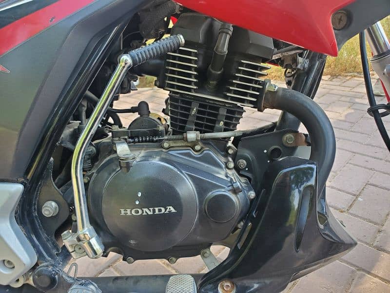 Honda Cb 150f 1