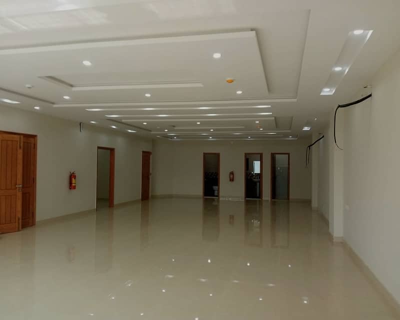 8 Marla Commercial Office for rent in DHA 6