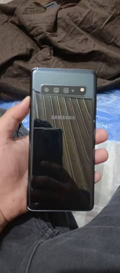 Samsung S10 5g 8gb ram 256 rom