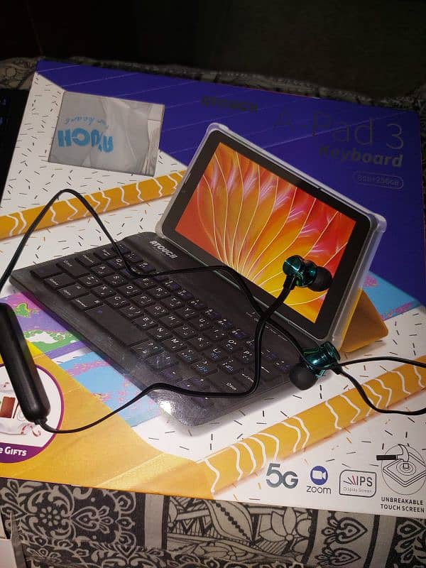 A-Pad 3 with keyboard. Best device for kids 6