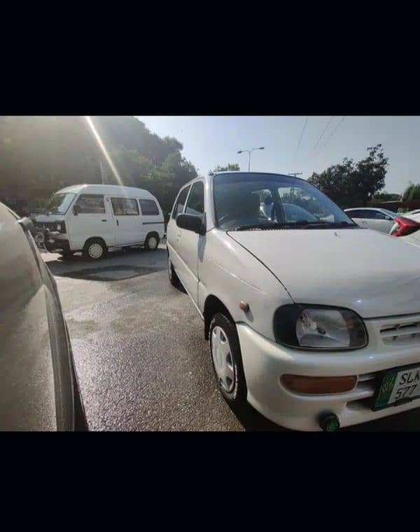 Daihatsu Cuore 2000 4