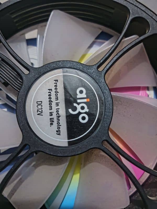 1 Fan Price Aigo AR12  120MM ARGB FAN 6PIN 4