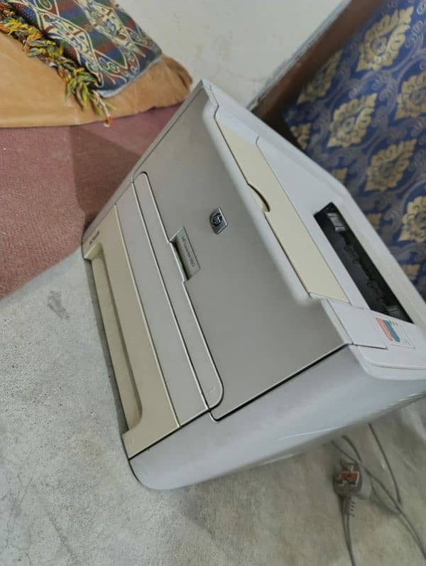 HP LaserJet 1160 printer 1