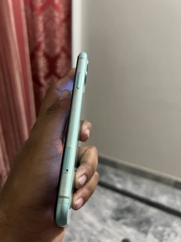 iphone 11 Pta approved 64gb 2