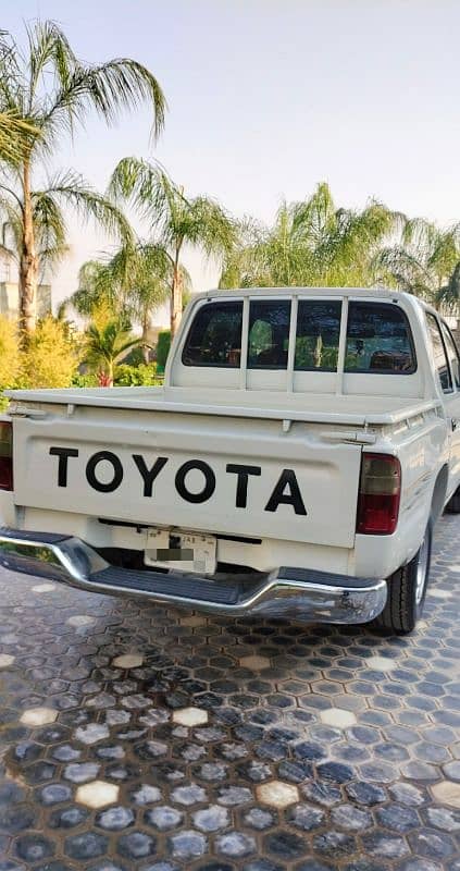 Toyota Hilux 2005 2