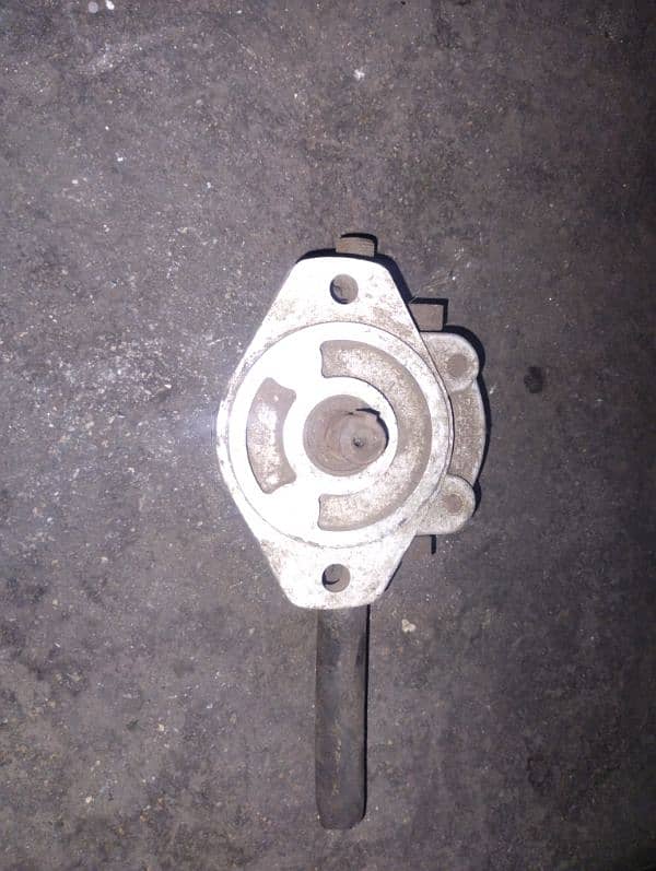 hydrolic jack control valve or oil pump 6