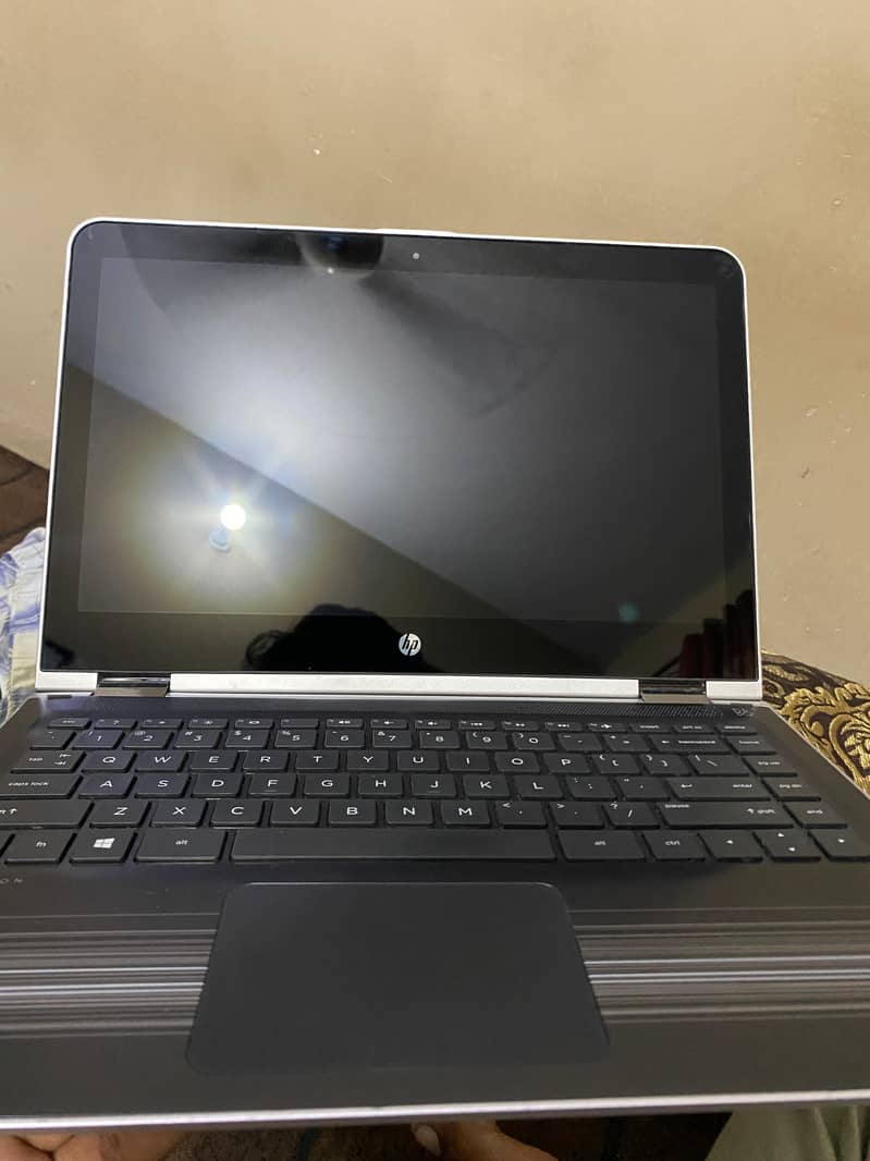 HP core i3 6th gen 10 gb ram 1