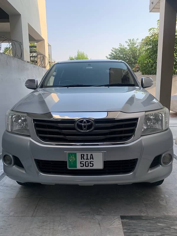 Toyota Hilux Vigo Champ GX 2014 2