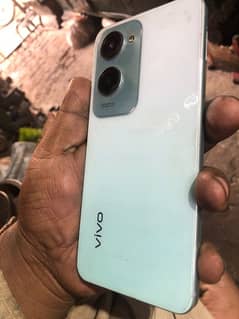 vivo y18 full box for sale 3 month use har cheez ok only sale 100%