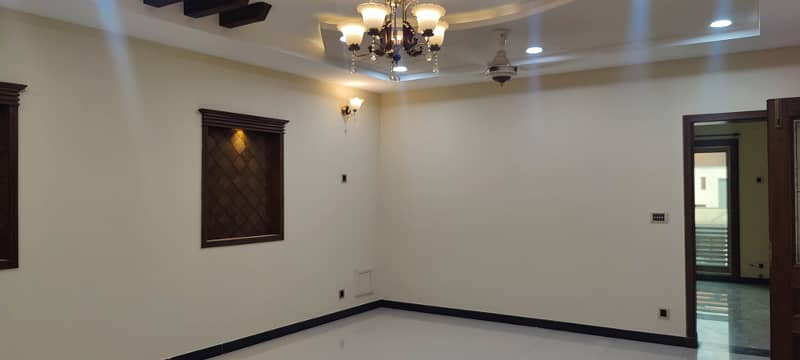 Brand New Condition 10 Marla House For Rent 0