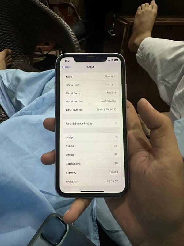 iphone 11 128GB (Factory unlock ) 1