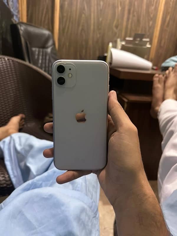 iphone 11 128GB (Factory unlock ) 2