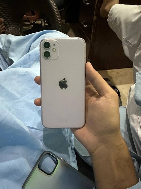 iphone 11 128GB (Factory unlock ) 5