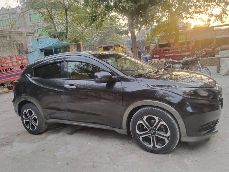 Honda Vezel 2024 3