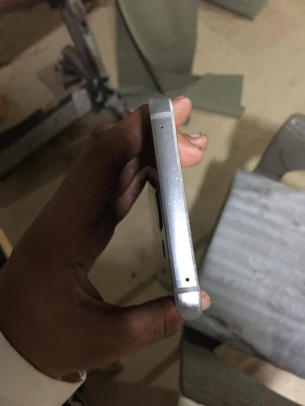 Samsung Note 5 4/32 PTA Approved 6