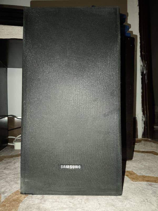 Samsung Soundbar HW-T450/Subwoofer PS-WT45T Sound System 4