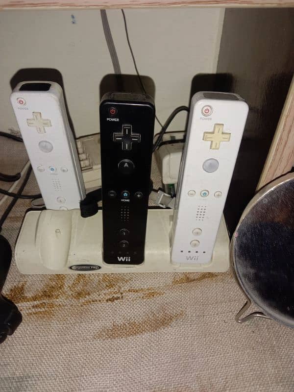 Nintendo Wii console Gold werth 3