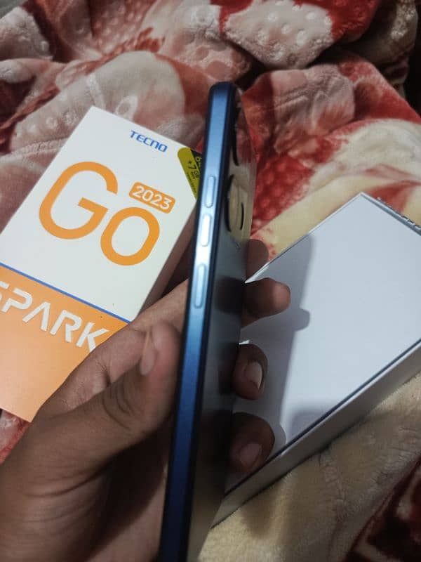 Tecno Spark Go 2023 4/64 gb 2