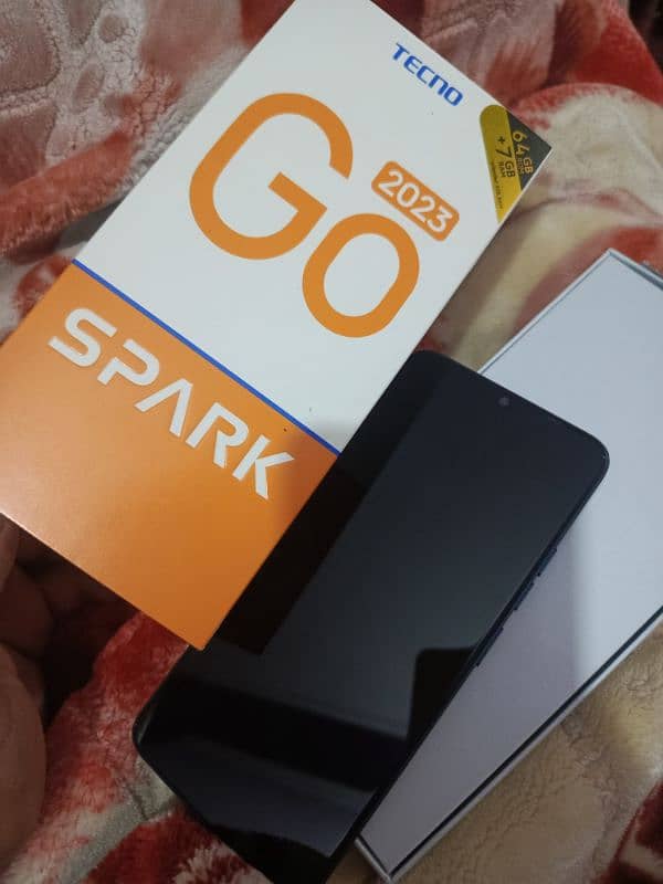 Tecno Spark Go 2023 4/64 gb 8