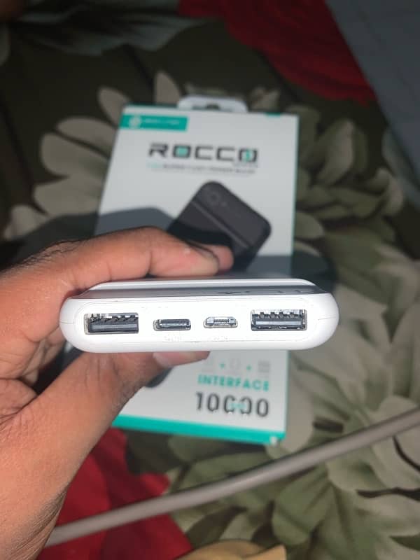 ROCCO 10000MAH POWER BANK 3